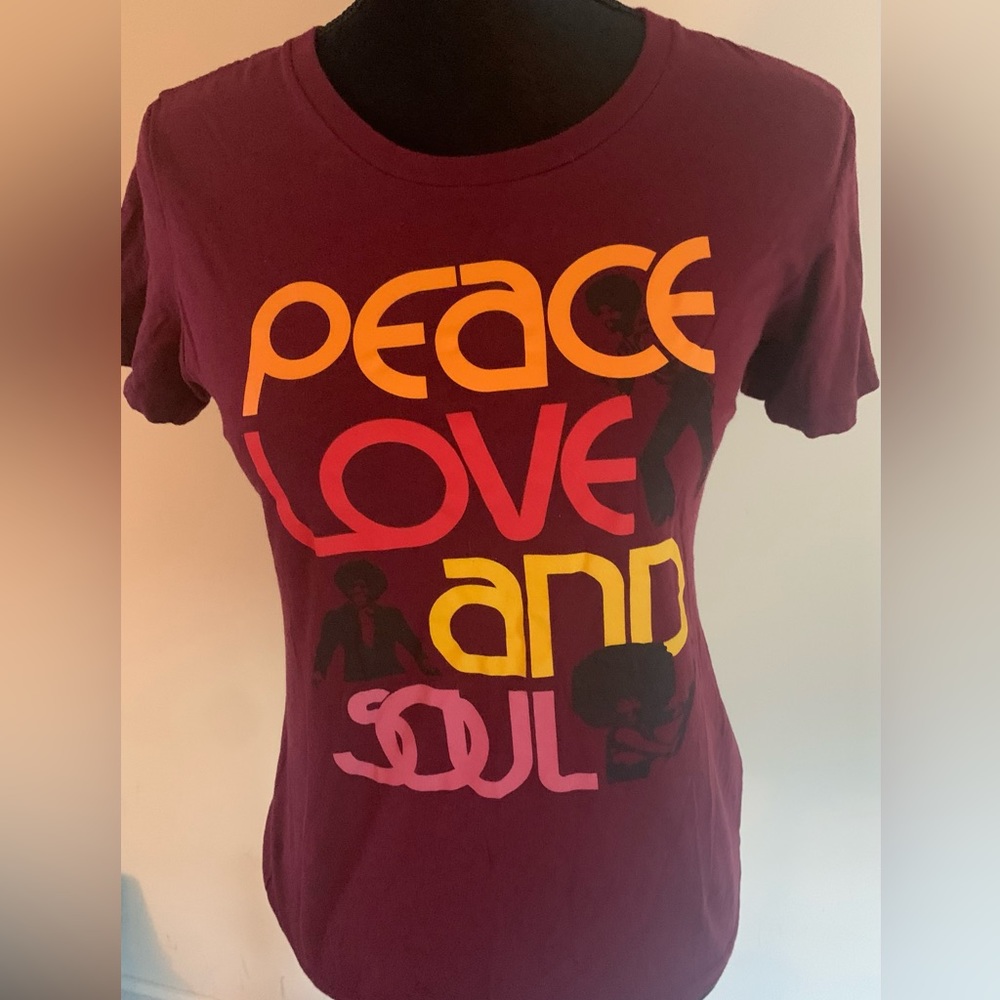 Izzy and liv tee